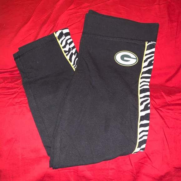 Green Bay Packer Capri Leggings - Picture 1 of 5